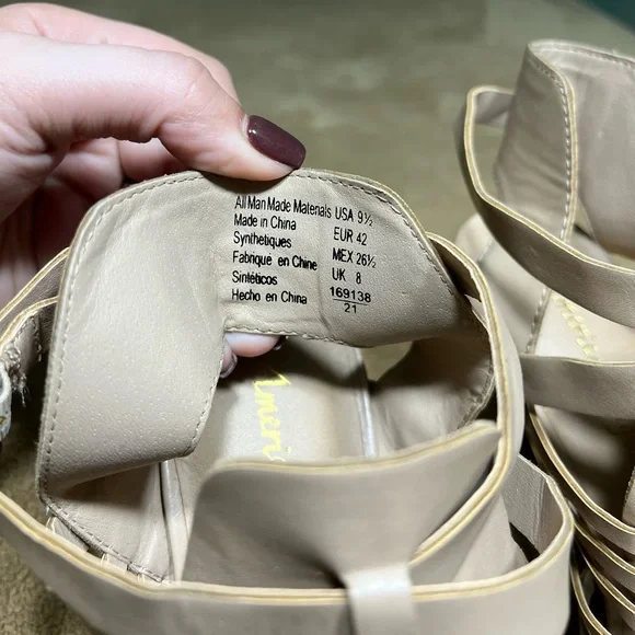 American Eagle heels - Picture 4 of 4